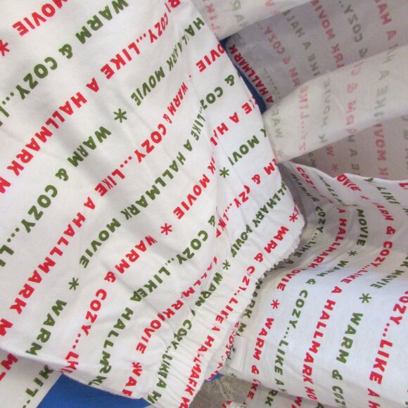 Hallmark Channel Warm & Cozy Like a Hallmark Movie Mens XL PJ Set New - Picture 8 of 8